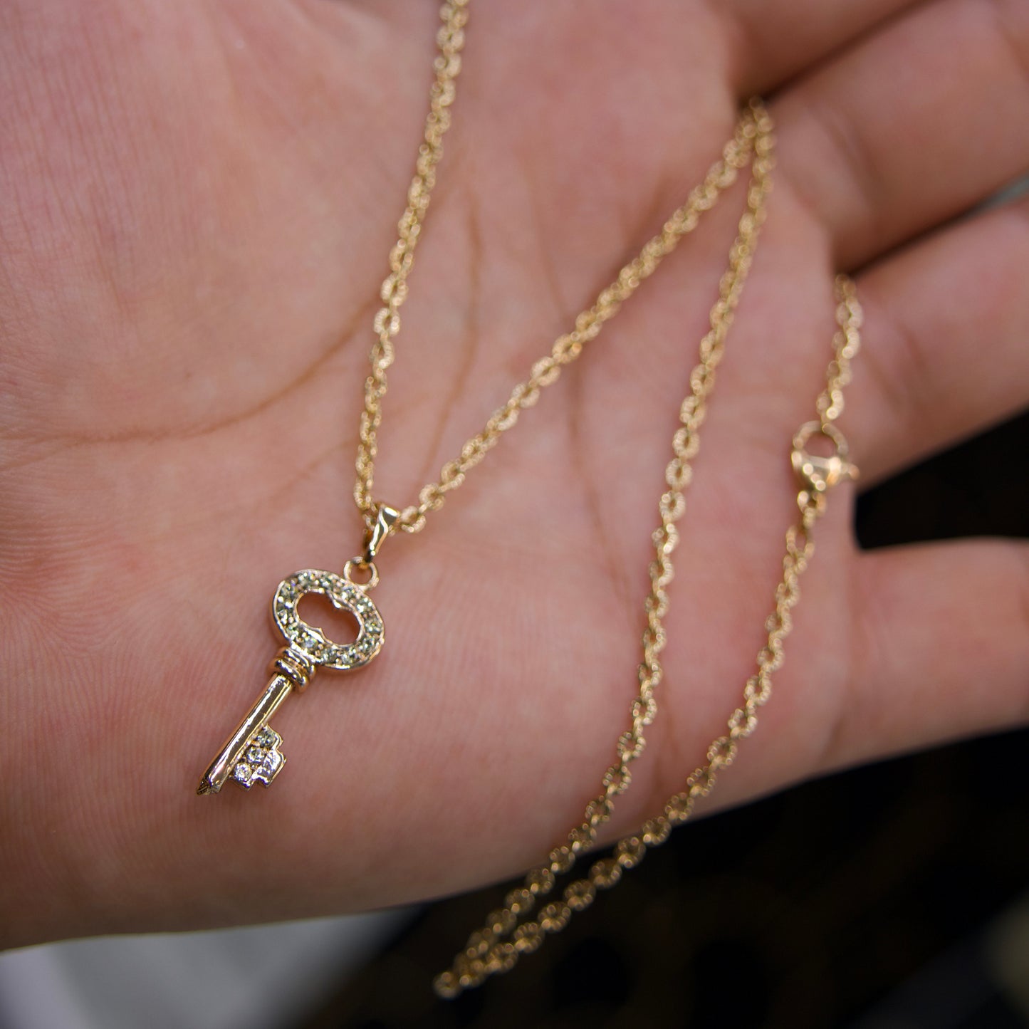 Collier Clé Élégance – Qualité XP Premium