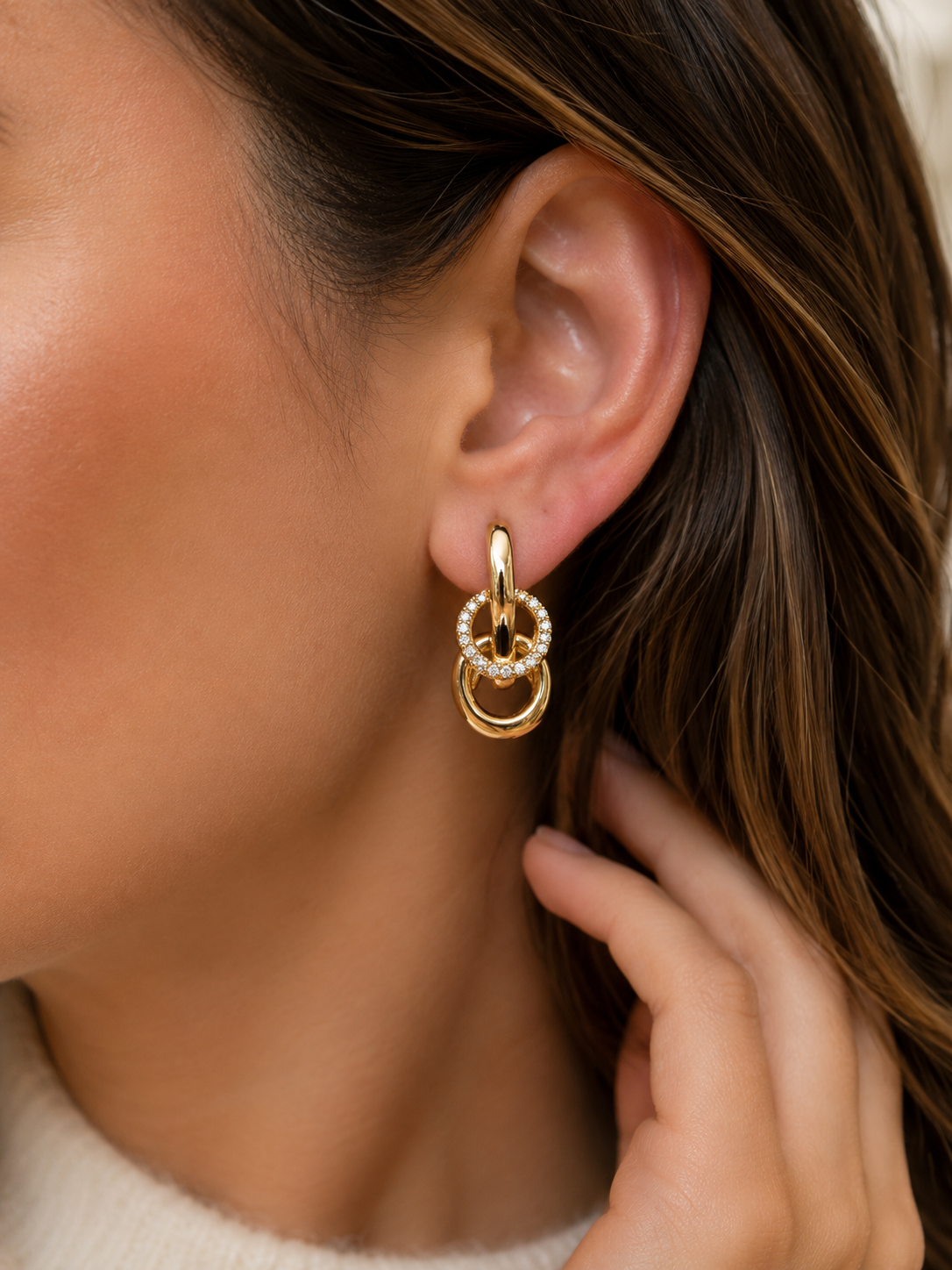 Boucles d’oreilles Double Anneaux Élégance Pavée