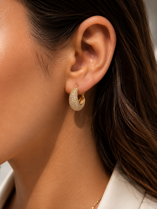 ✨ Boucles d’oreilles Élégance Pavée – Doré ✨
