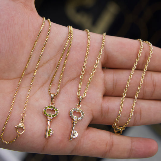 Collier Clé Élégance – Qualité XP Premium
